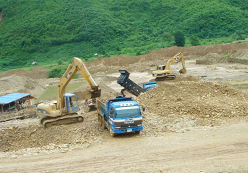 老撾、柬埔寨礦區(qū)工程車
